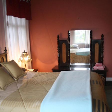Hostal Saint Mary'S Tababela Habitación foto
