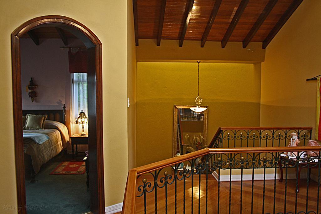 Hostal Saint Mary'S Tababela Exterior foto